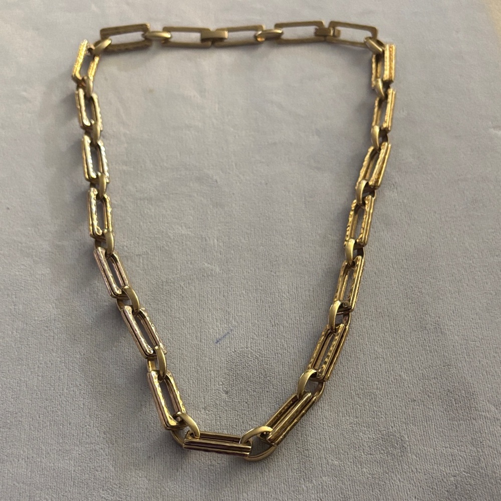 Sophisticated Gold Link Necklace